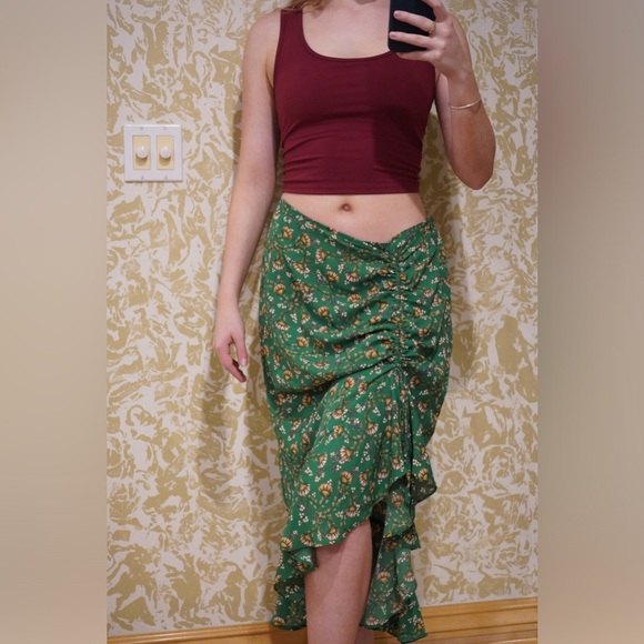 NWT Max Studio Asymmetrical Salsa Dancing Floral Scrunch Skirt - Picture 3 of 5